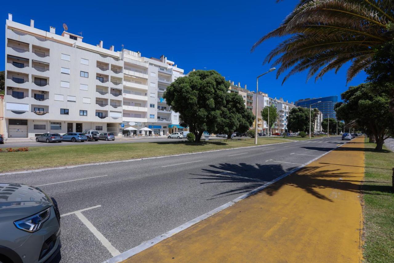 Brasil Avenue By Rent4All Figueira da Foz Eksteriør billede